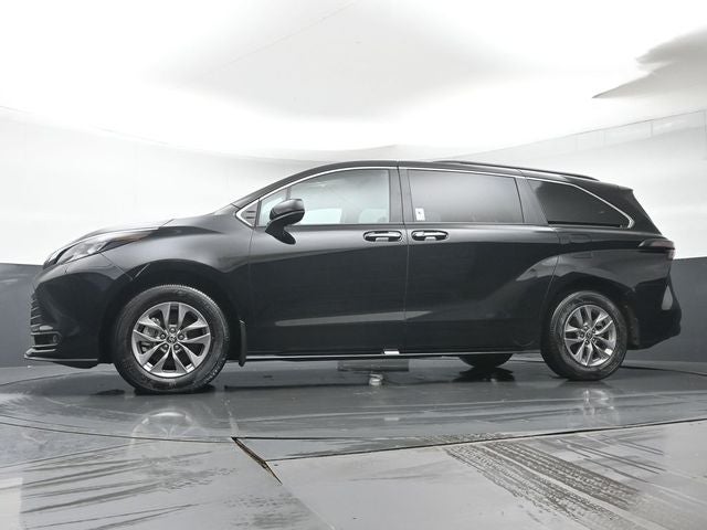 2026 Toyota Sienna XLE 7 Passenger