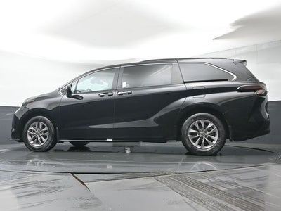 2026 Toyota Sienna XLE 7 Passenger