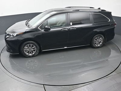2026 Toyota Sienna XLE 7 Passenger