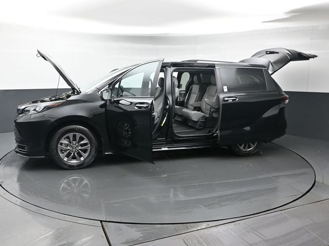 2026 Toyota Sienna XLE 7 Passenger
