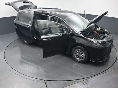 2026 Toyota Sienna XLE 7 Passenger