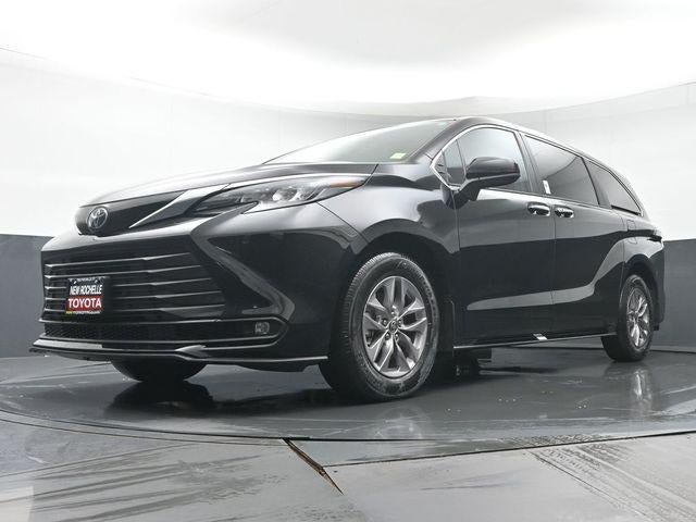 2026 Toyota Sienna XLE 7 Passenger