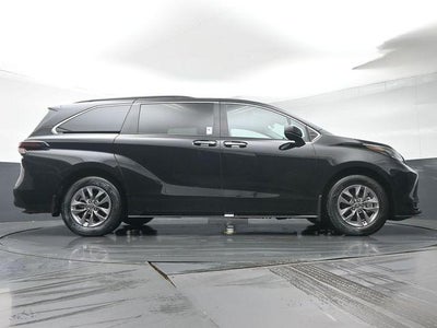 2026 Toyota Sienna XLE 7 Passenger