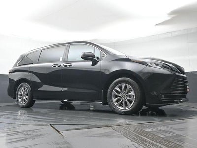 2026 Toyota Sienna XLE 7 Passenger
