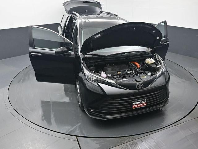 2026 Toyota Sienna XLE 7 Passenger
