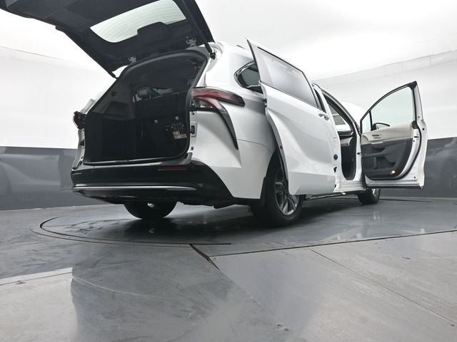 2023 Toyota Sienna Limited 7 Passenger
