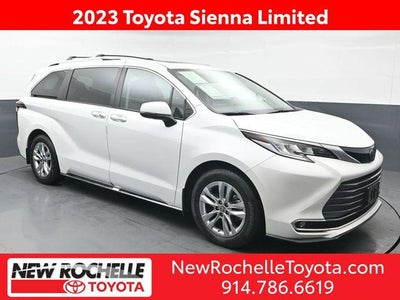 2023 Toyota Sienna Limited 7 Passenger