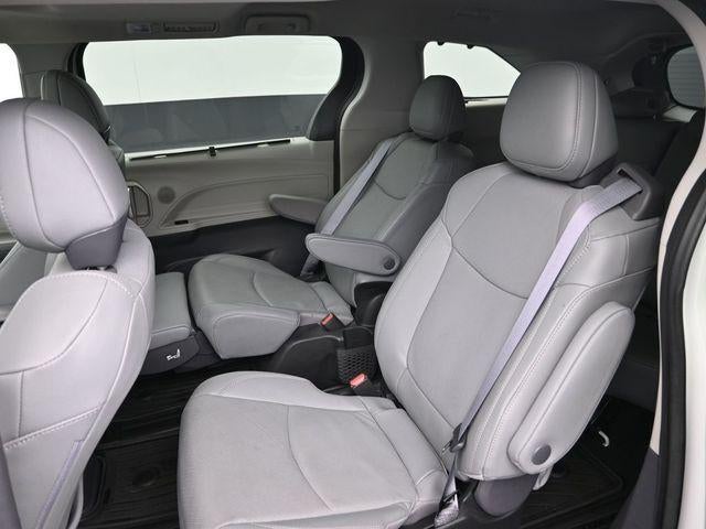 2023 Toyota Sienna Limited 7 Passenger
