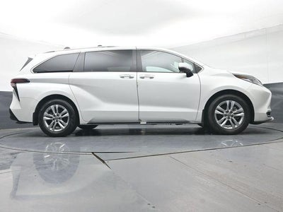 2023 Toyota Sienna Limited 7 Passenger