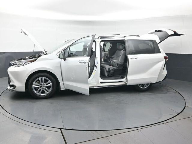 2023 Toyota Sienna Limited 7 Passenger