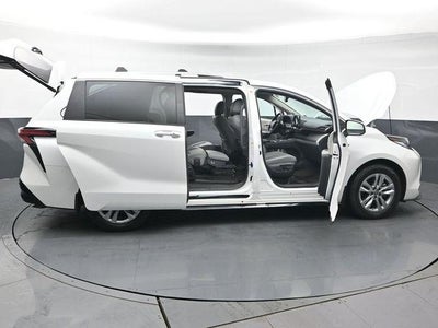 2023 Toyota Sienna Limited 7 Passenger