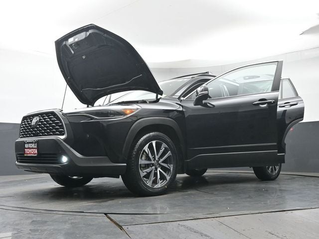 2022 Toyota Corolla Cross XLE