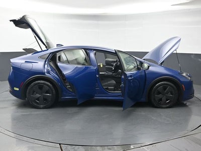 2024 Toyota Prius Prime SE