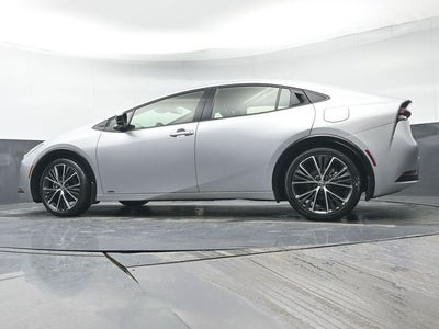 2025 Toyota Prius XLE
