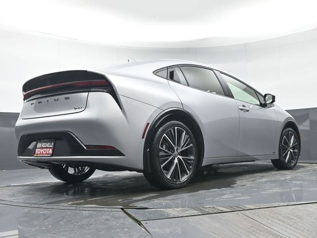 2025 Toyota Prius XLE