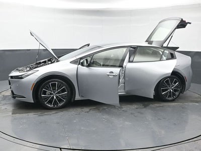 2025 Toyota Prius XLE