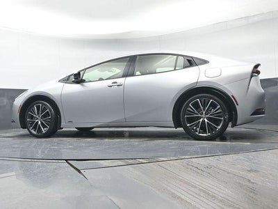 2025 Toyota Prius XLE