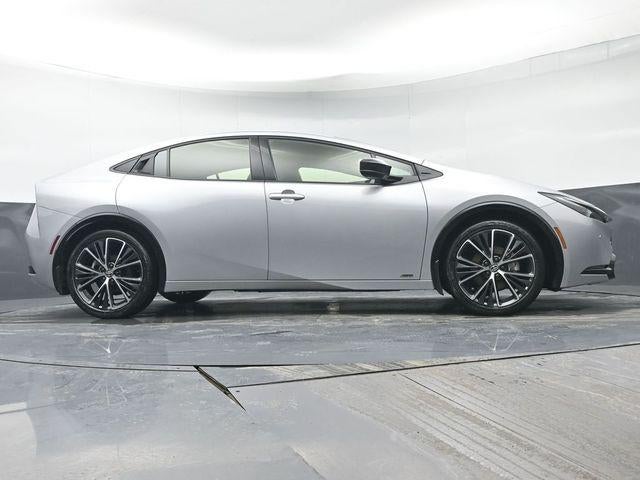 2025 Toyota Prius XLE