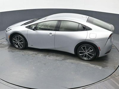 2025 Toyota Prius XLE