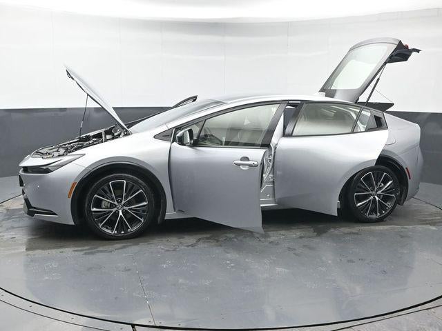 2025 Toyota Prius XLE