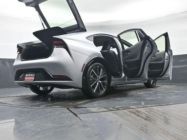 2025 Toyota Prius XLE