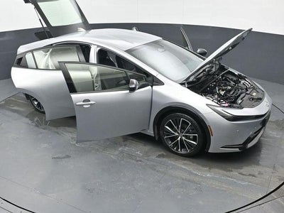 2025 Toyota Prius XLE