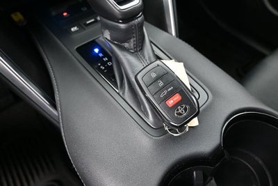 2023 Toyota Venza LE