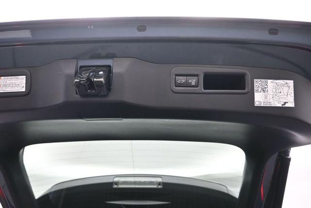 2023 Toyota Venza LE