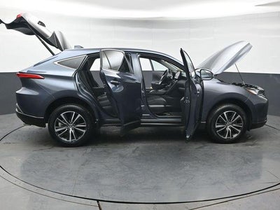 2023 Toyota Venza LE