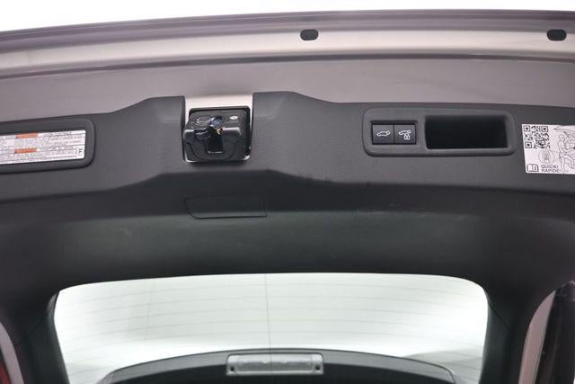 2024 Toyota Venza LE