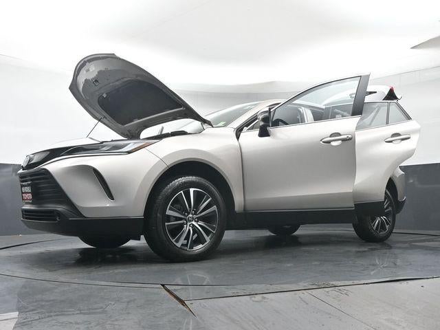 2024 Toyota Venza LE