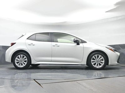 2026 Toyota Corolla Hatchback SE